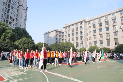 嗨戰(zhàn)！百捷火炬點(diǎn)燃熱烈永動(dòng)機(jī)